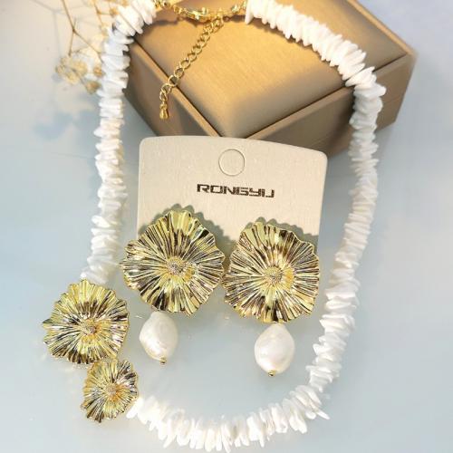 Zinklegering Sieraden Sets, oorbel & halsketting, Zinc Alloy, met Schelp, plated, mode sieraden, gemengde kleuren, Lengte 55 cm, Verkocht door Stel