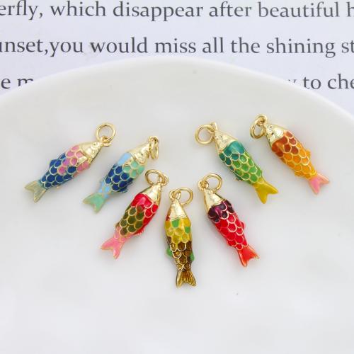 Mässing Smycken Hängen, Fisk, plated, DIY & emalj, fler färger för val, nickel, bly och kadmium gratis, 22.60x6.30x4.80mm, Säljs av PC