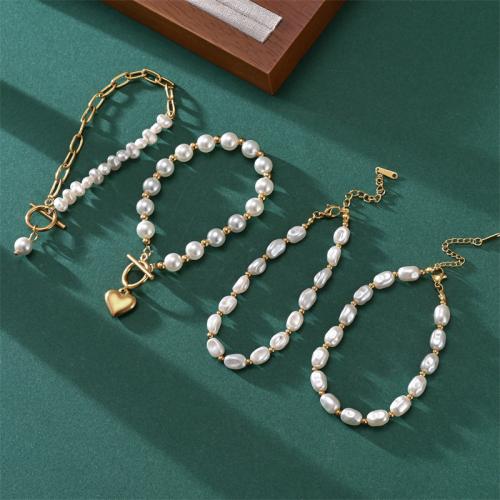 304 rostfritt stål Armband, med Plast Pearl, guldfärg pläterade, olika stilar för val & för kvinna, Längd Ca 7.09 inch, Säljs av PC