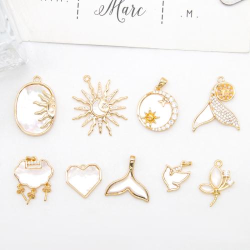 Naturliga Vit Shell Halsband, Mässing, med White Shell, guldfärg pläterade, DIY & olika stilar för val & med strass, Säljs av PC