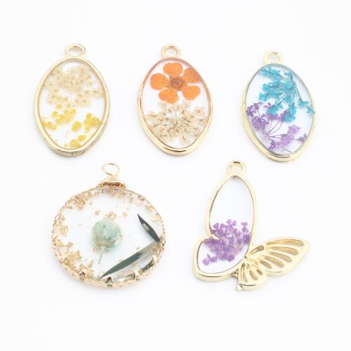 Brass Pendant with Dried Flower & Resin gold color plated DIY Sold By PC