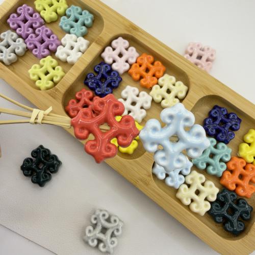 PorseleinJuwelen Beads, Porselein, Bloem, DIY, meer kleuren voor de keuze, 30x30x8.20mm, Gat:Ca 2mm, 100pC's/Bag, Verkocht door Bag