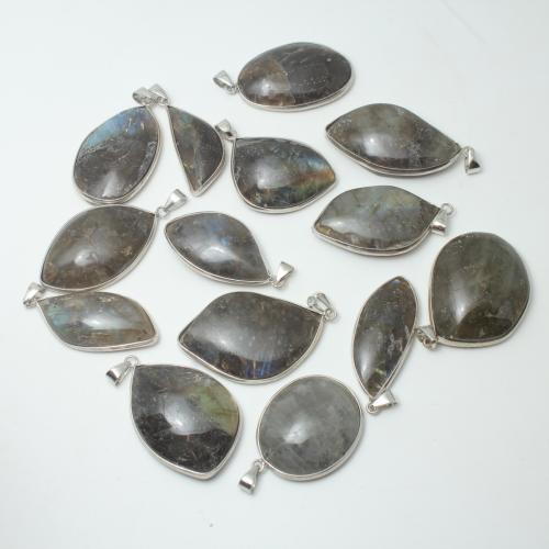 Labradorit Hänge, med Zink Alloy, Oregelbunden, slumpmässigt skickade & DIY, pendant size 30-50mm, Säljs av PC