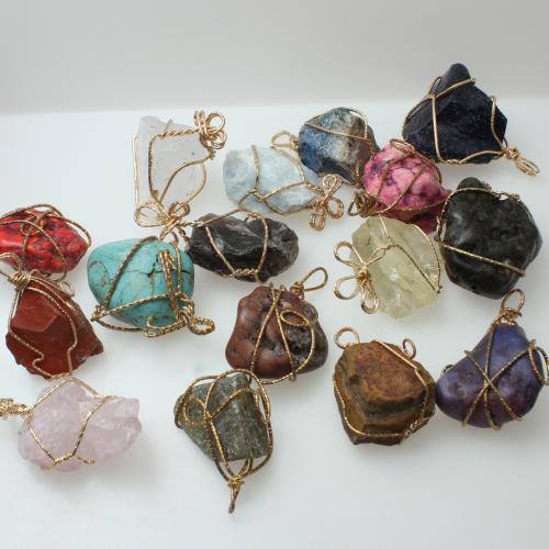 Pingentes em  jóias, misto de pedras semi-preciosas, with liga de zinco, Irregular, DIY & materiais diferentes para a escolha, pendant size 30-40mm, vendido por PC