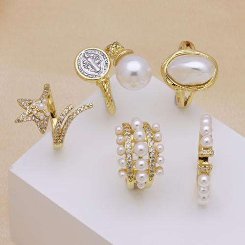 Kubieke Circonia Micro Pave Brass Ring, Messing, met Plastic Pearl, plated, verschillende stijlen voor de keuze & micro pave zirconia & voor vrouw, meer kleuren voor de keuze, Verkocht door PC