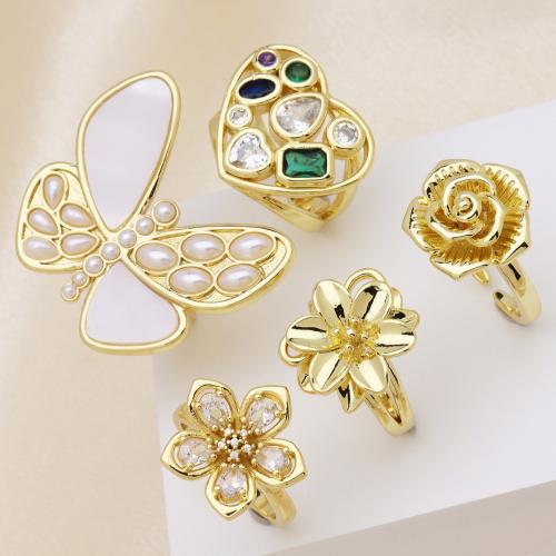 Messing ringen, met Plastic Pearl, 18K verguld, verschillende stijlen voor de keuze & micro pave zirconia & voor vrouw, meer kleuren voor de keuze, Verkocht door PC