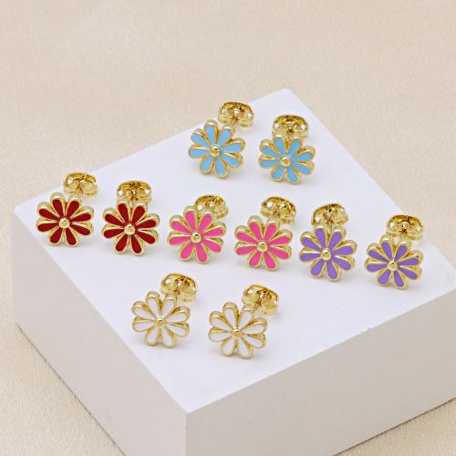 Brass Stud Earring Flower gold color plated for woman & enamel Sold By Pair