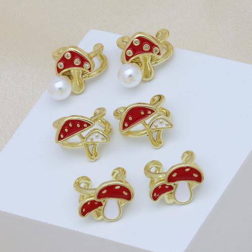 metal Pendiente Clip, con cúbica circonia & Perlas plásticas, chapado en color dorado, diferentes estilos para la opción & para mujer & esmalte, más colores para la opción, Vendido por Par