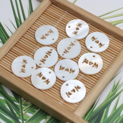 Natural White Shell Hangers, Rond plat, Gesneden, DIY & met brief patroon & hol, 15mm, Verkocht door PC