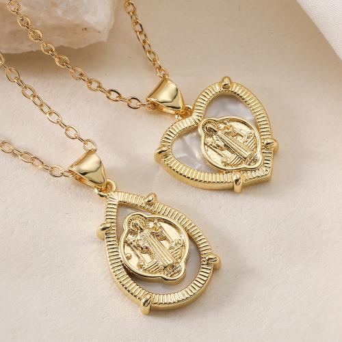 Brass Ogrlica, Mesing, s Bijela Shell, real pozlatom, modni nakit & prilagodljiv & različitih stilova za izbor & za žene, više boja za izbor, nikal, olovo i kadmij besplatno, Prodano Per Približno 45 cm Strand