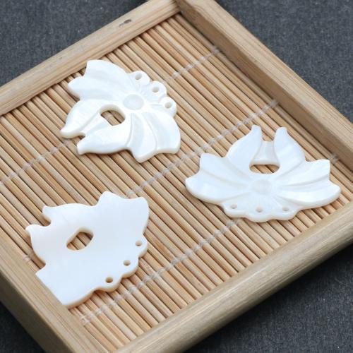 Ciondoli di conchiglia, Foglia di acero, Inciso, DIY, 21.20x27.60mm, Venduto da PC