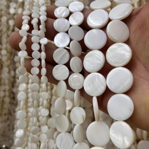 Gamtos Gėlavandeniai Shell karoliukai, Butas Round, Pasidaryk pats & skirtingo dydžio pasirinkimo, baltas, Pardavė Strand
