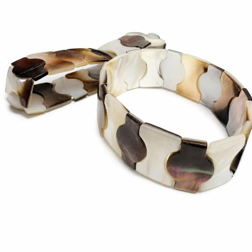 Shell Bracelet handmade fashion jewelry & Unisex white shell size black shell size Inner Approx 62mm Approx Sold By Strand
