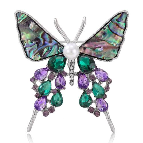 alliage de zinc broche, avec coquille d'ormeau & perle de plastique, papillon, Placage de couleur platine, pour femme & avec strass, 41x44mm, Vendu par PC